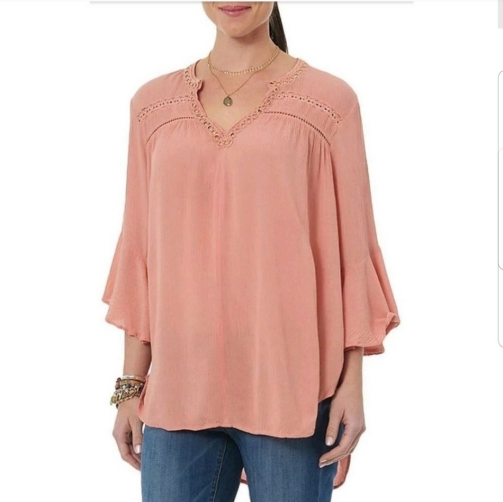 Democracy | NWOT Crochet Eyelet 3/4 Sleeve Flounce